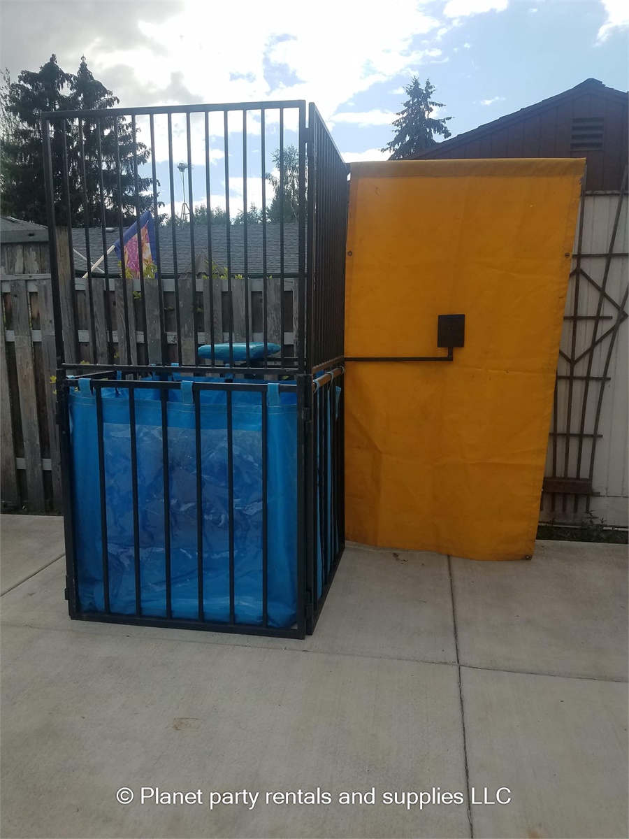 Dunk Tank - Bounce houses and party supplies in Salem, keiser, brooks ...